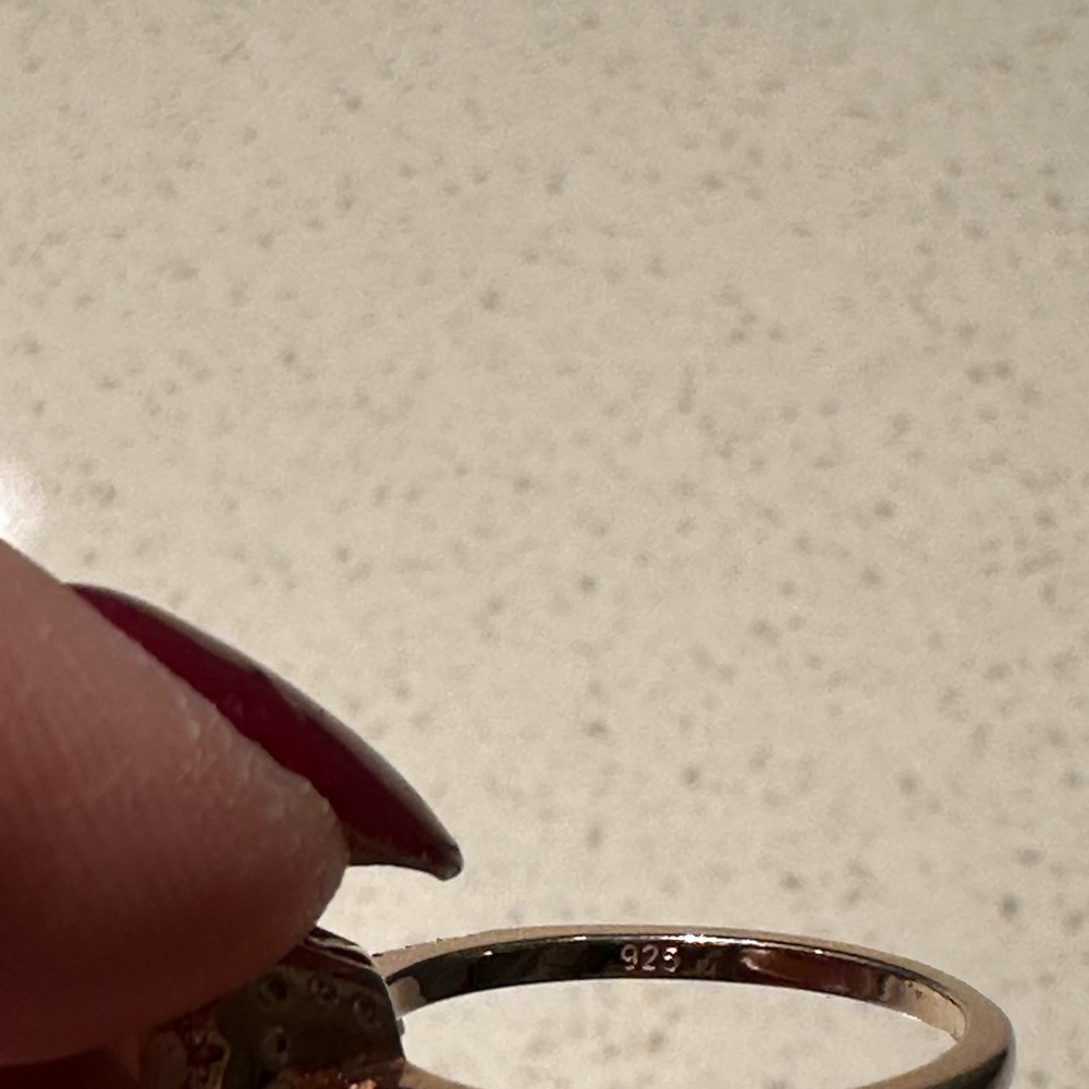 2.1 ct morganite ring - Picture 6 of 10